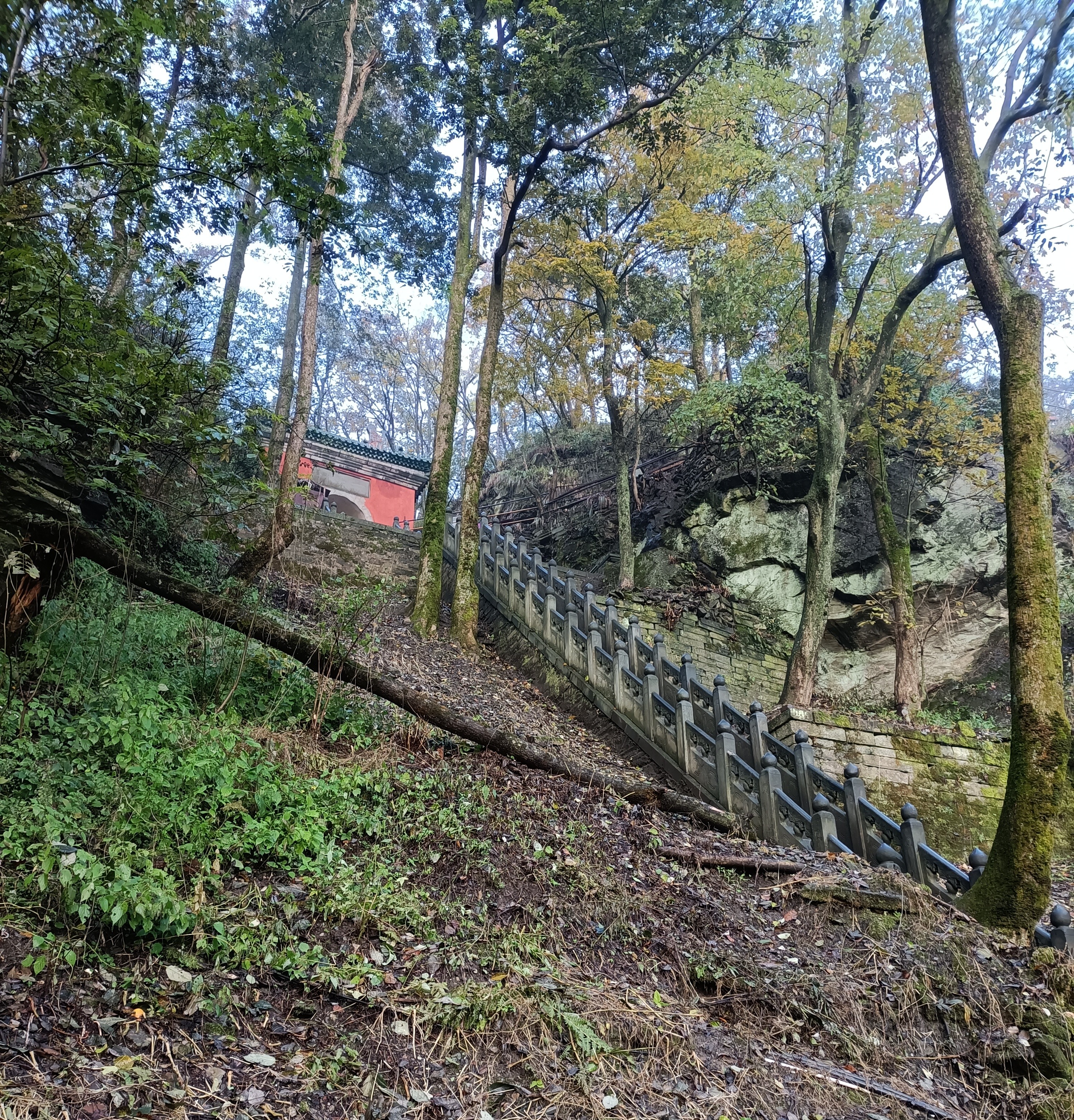 Pic 8 Stairs up to Yi Tian Men